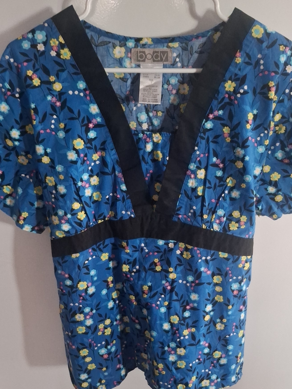 Blue Floral V-Neck Women's Scrub Top